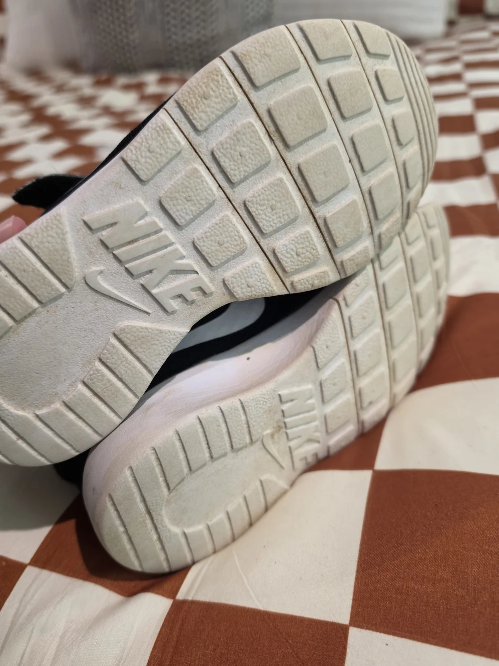 Nike Kids Black & White Running Shoes